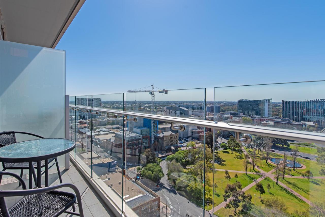 Vision On Morphett Adelaide Central מראה חיצוני תמונה